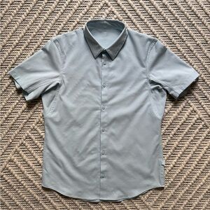 Lululemon Airing Easy Short Sleeve Button-Down Shirt - Light Blue, Men’s M